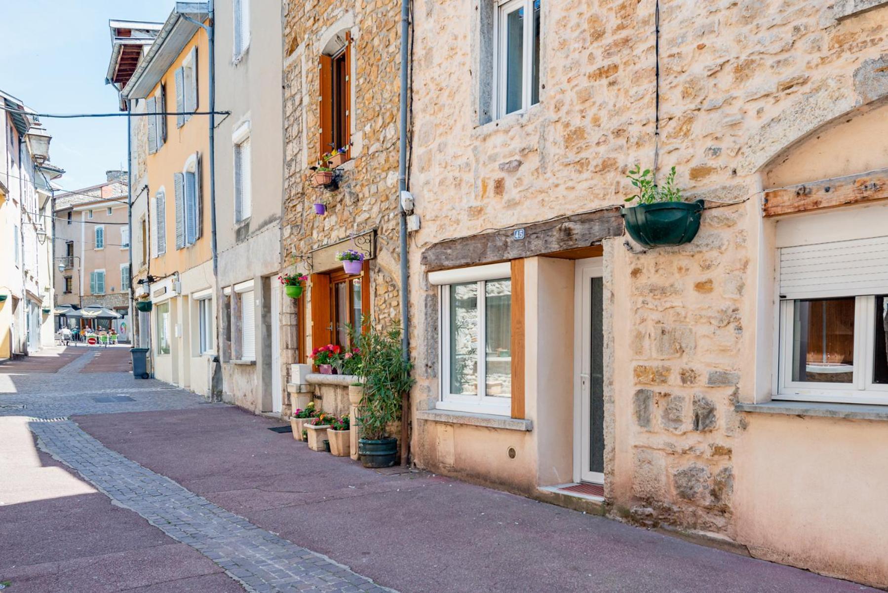 Le Triplex, 2 Chambres, 2 Salles De Bain Lagnieu Екстер'єр фото